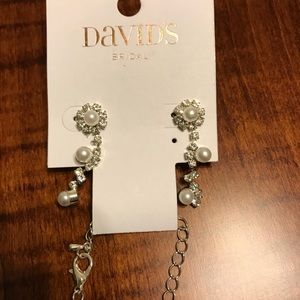 Brides hair comb and earring necklace